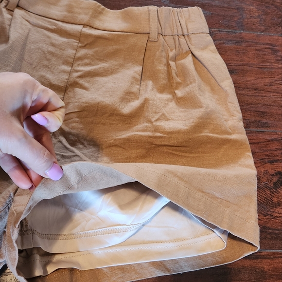 EXPRESS ELASTIC WAIST POCKETS SHORTS - Picture 3 of 7